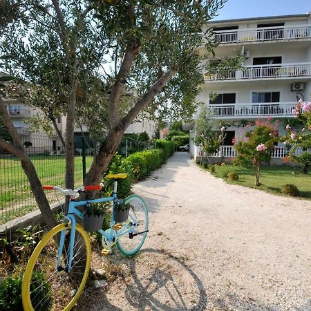 Apartmani Olive تروغير المظهر الخارجي الصورة