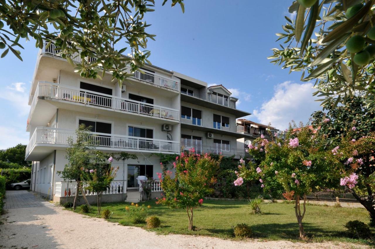 Apartmani Olive تروغير المظهر الخارجي الصورة